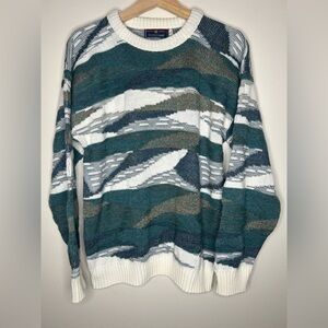 Men's Multicolor Sweater size L 21x24